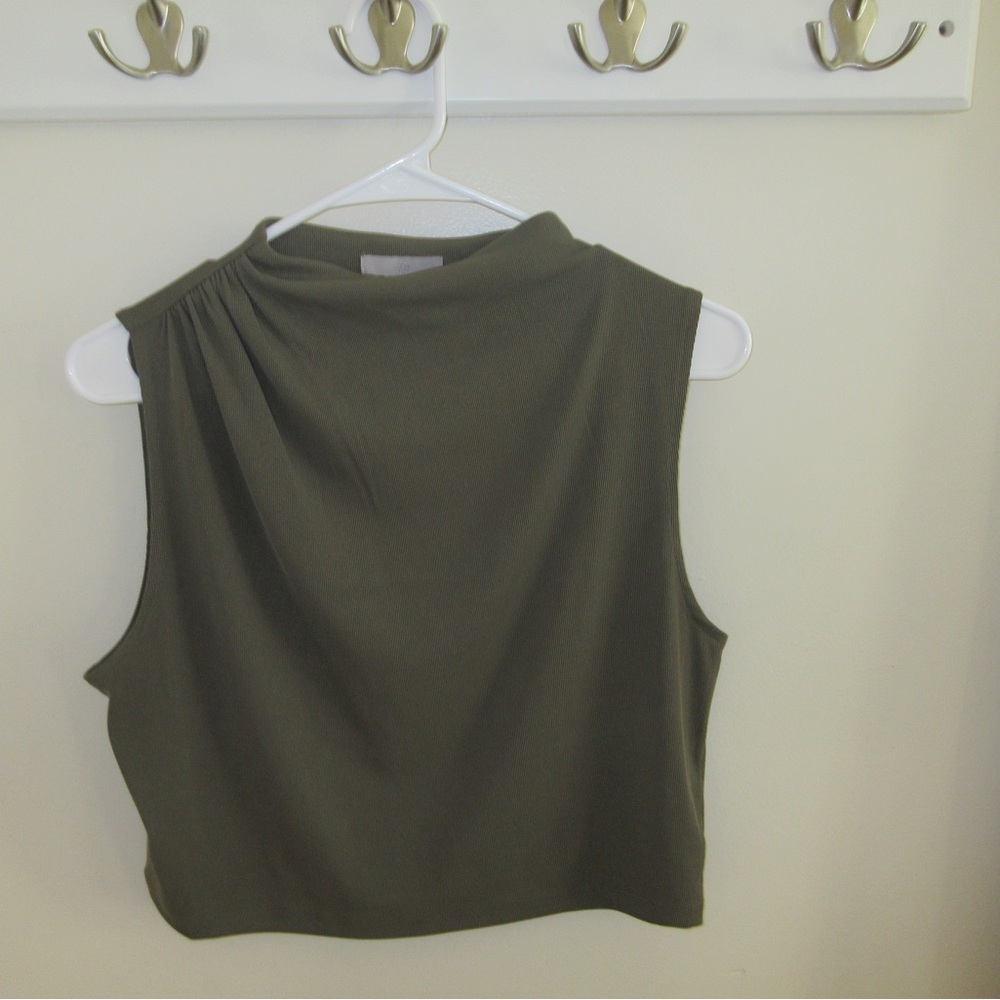 H&M Olive Sleeveless Women's Top